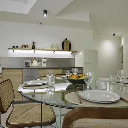 Superbe 1 Avec Clim, Terrasse Et Parking Appartamento